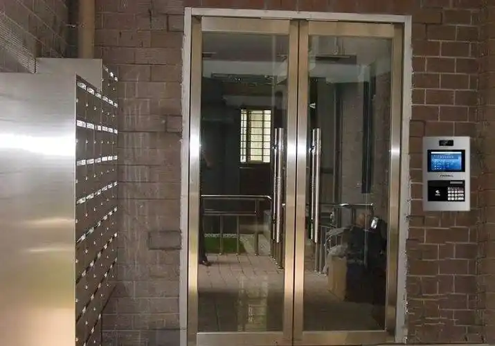 北京销售门禁系统厂家 玻璃门上的门禁锁安装 北京销售门禁系统厂家 玻璃门上的门禁锁安装